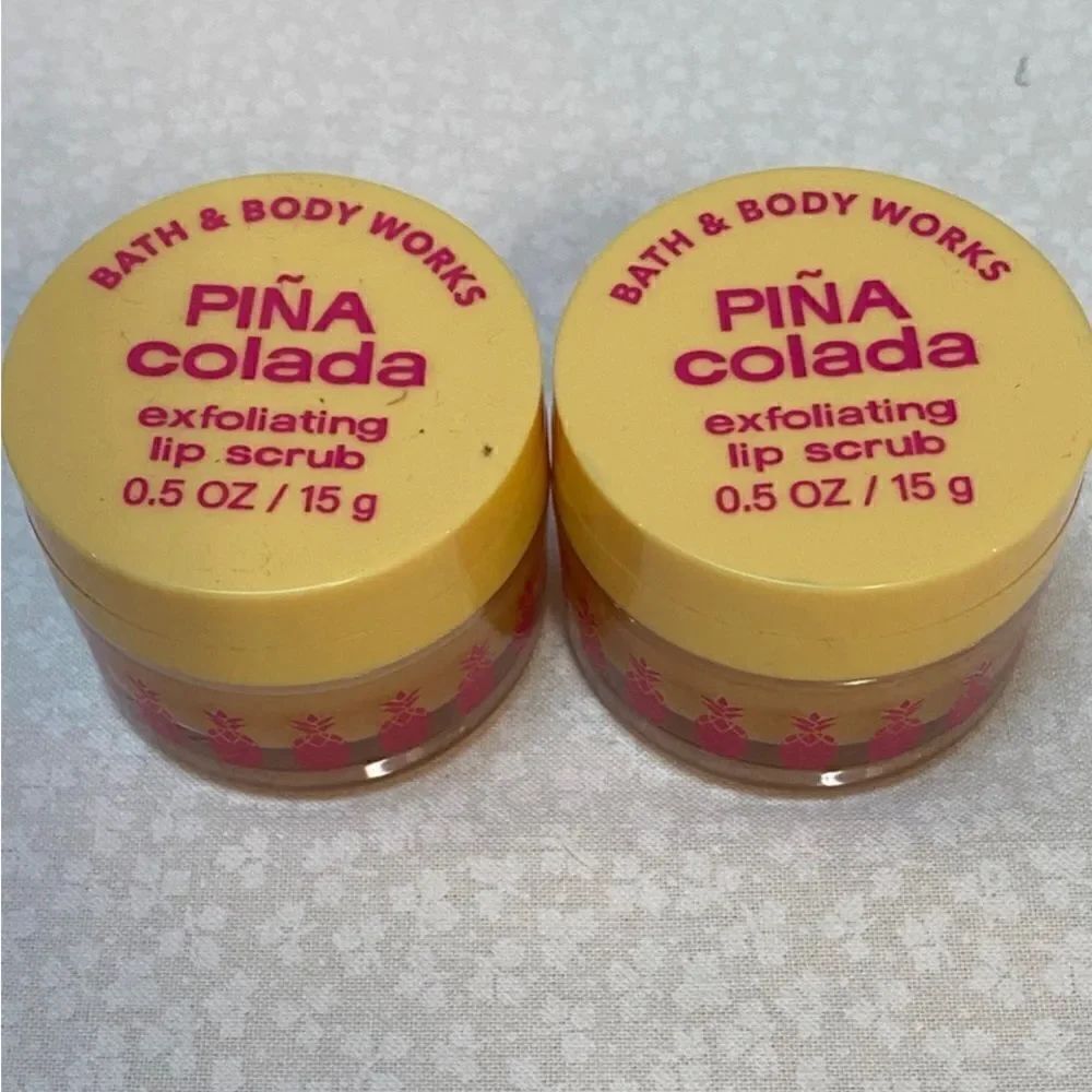 Bath and Body Works PINA COLADA Exfoliating Lip Scrub .5 oz. Price is for 2